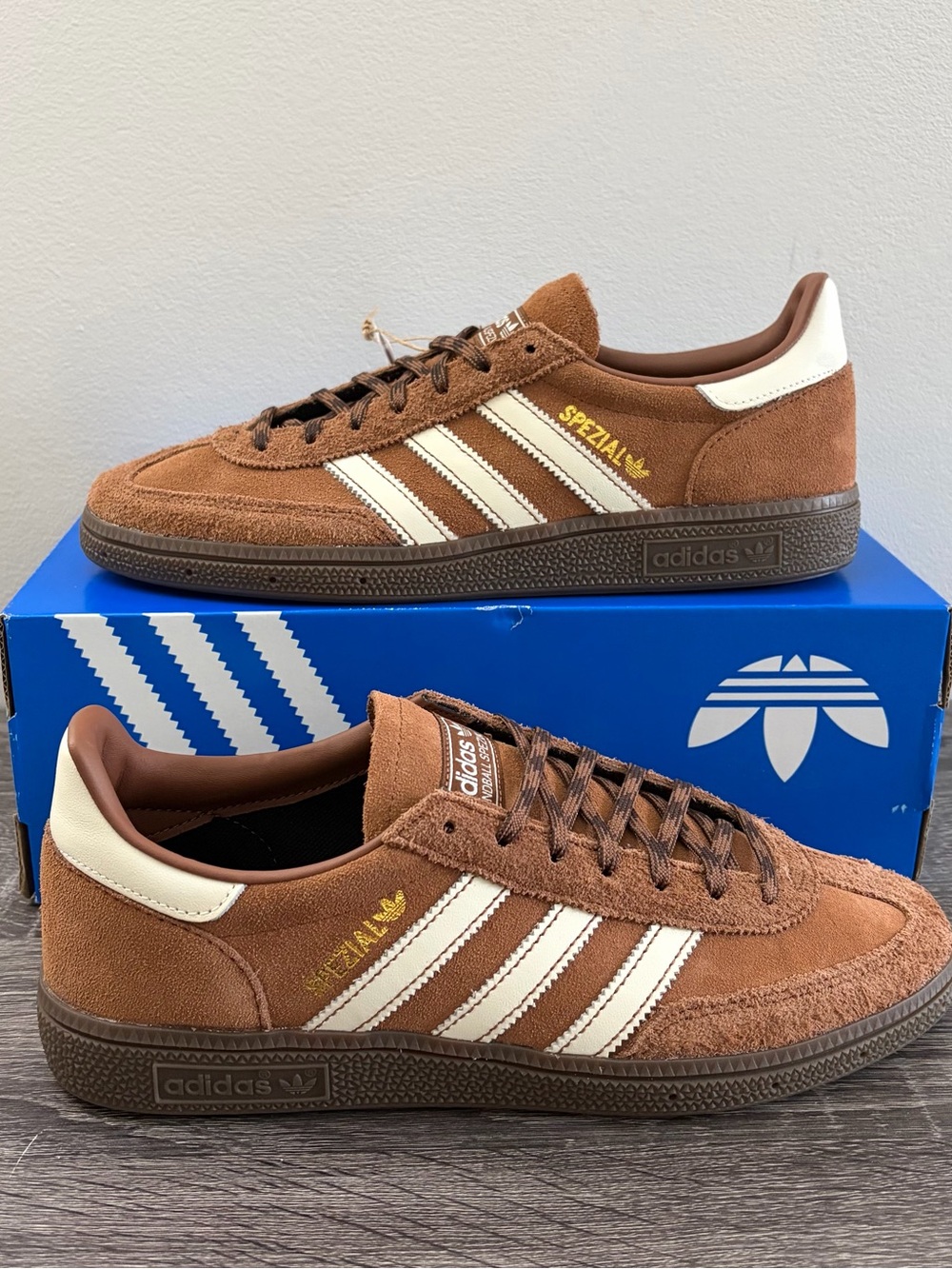 Men's Size 9 Adidas Handball Spezial Brown Sneakers
